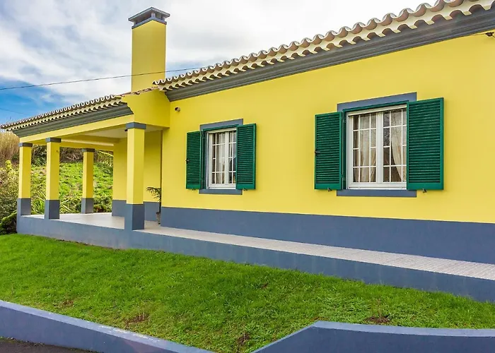 Pensión Quinta Palmeiras Povoacao (Sao Miguel)